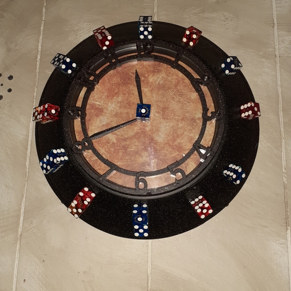 Clock - Picture 2 of 2